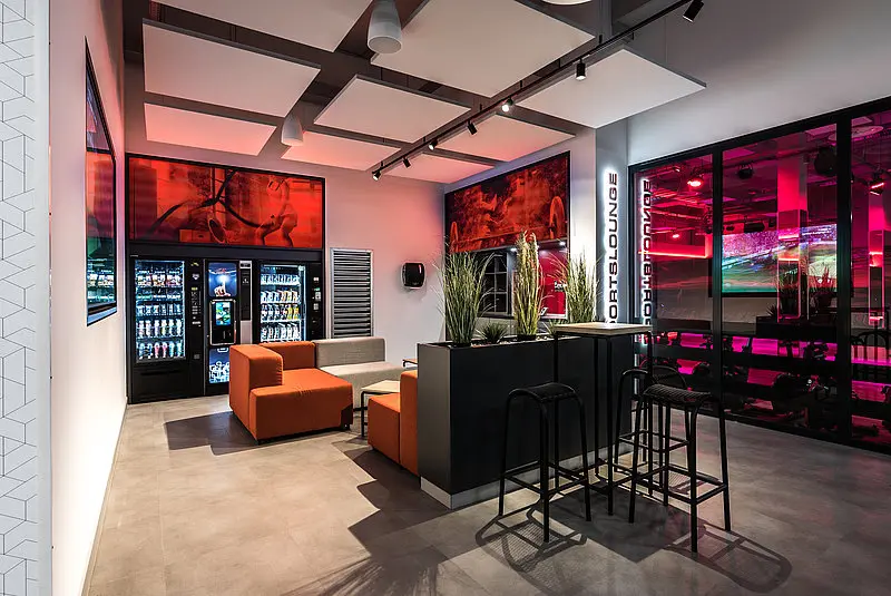 CRUNCH FIT Sportslounge