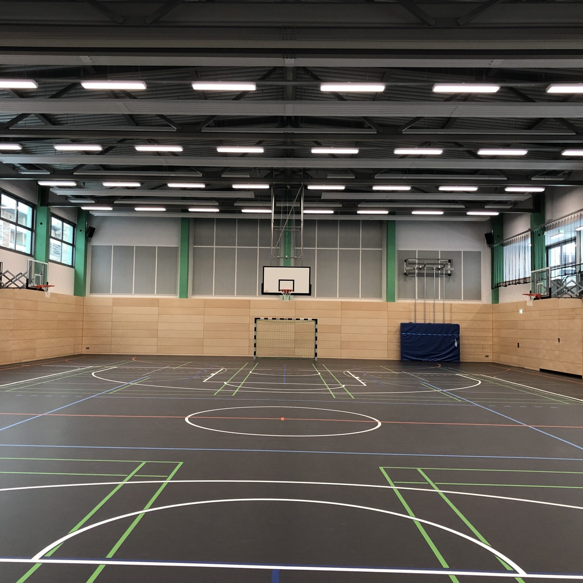 Bild 3 Sporthalle Teterower Ring